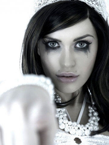 Emo Erotic Bridezilla Wallpaper