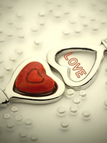 Love Locket Wallpaper