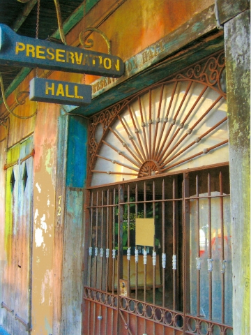 Old Antique Building Wallpaper