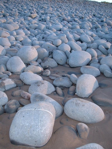 White Pebbles Wallpaper