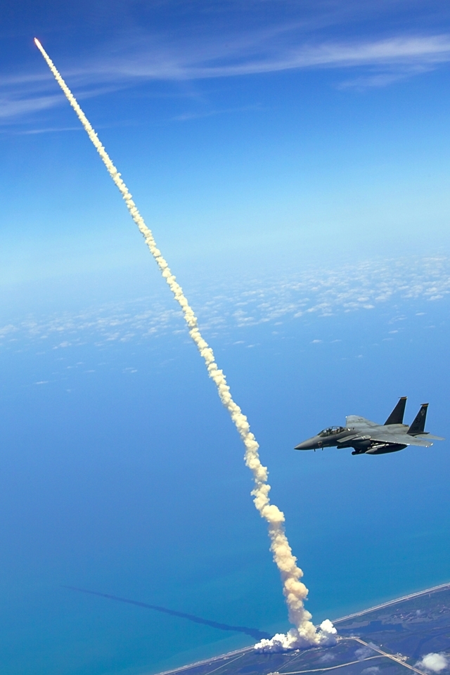Flying F 15 Wallpaper